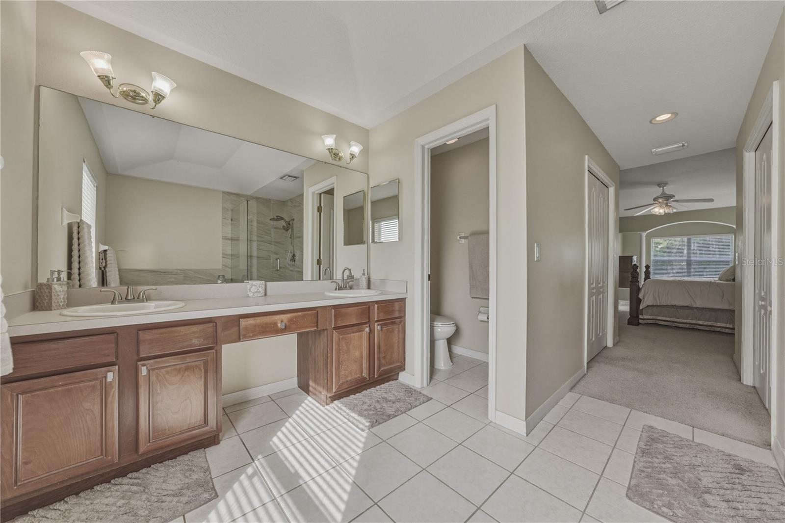 Image 40 of 86 For 5104 Whispering Leaf Trail