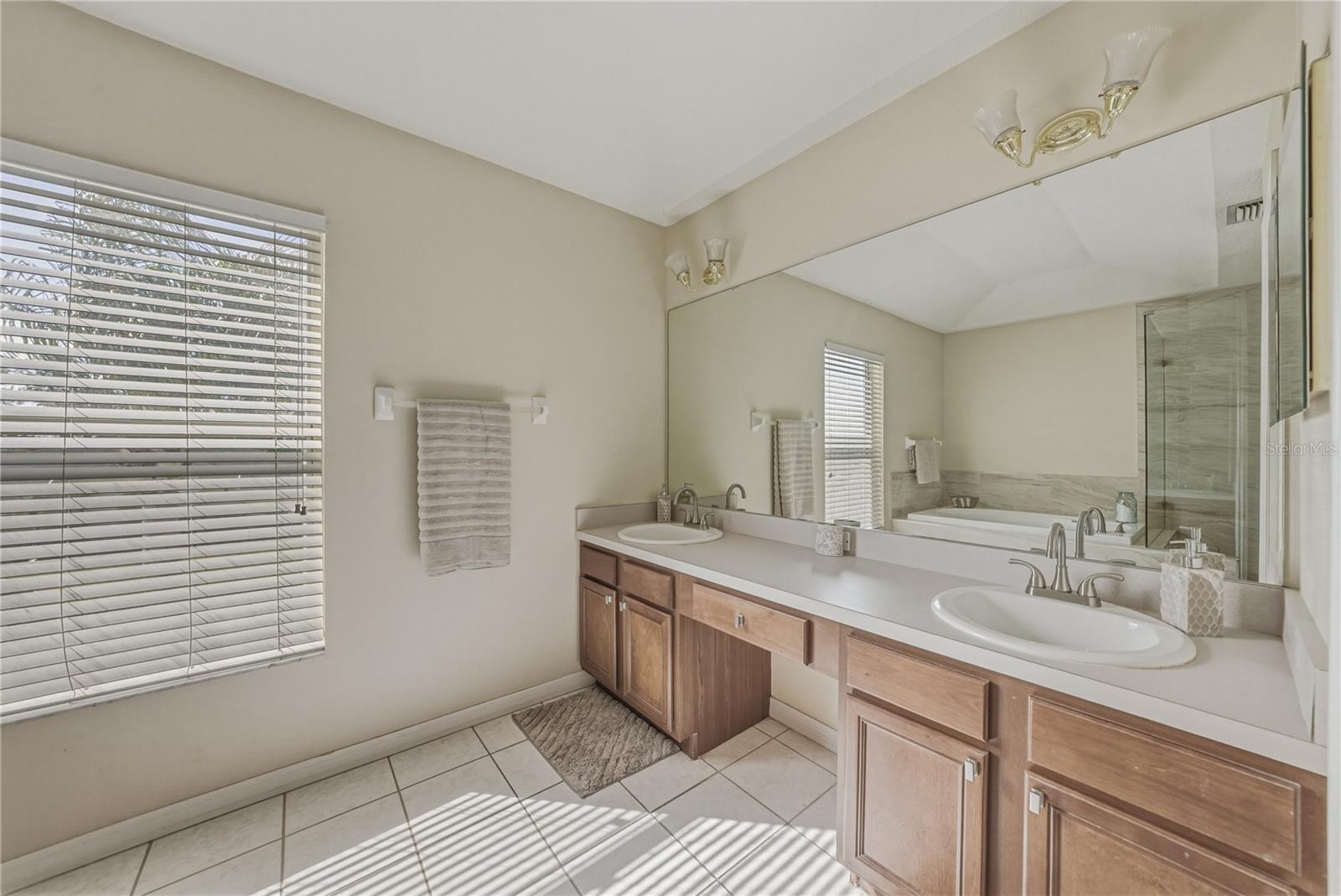 Image 42 of 86 For 5104 Whispering Leaf Trail