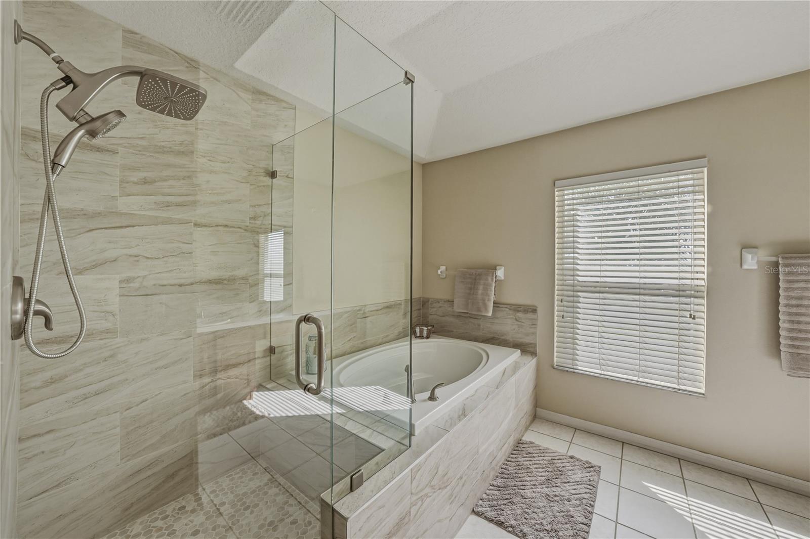 Image 43 of 86 For 5104 Whispering Leaf Trail