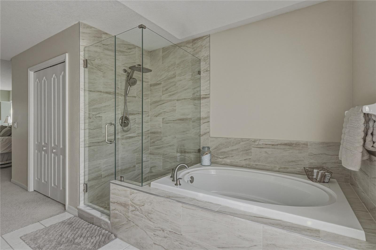 Image 44 of 86 For 5104 Whispering Leaf Trail