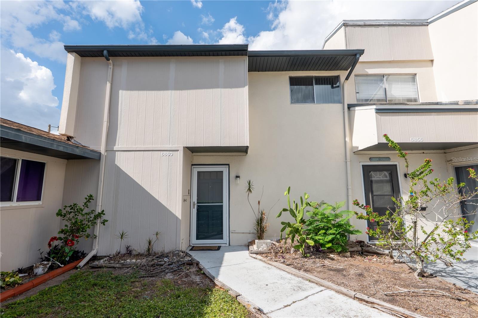 Details for 6860 Whitman Court 32b, SARASOTA, FL 34243