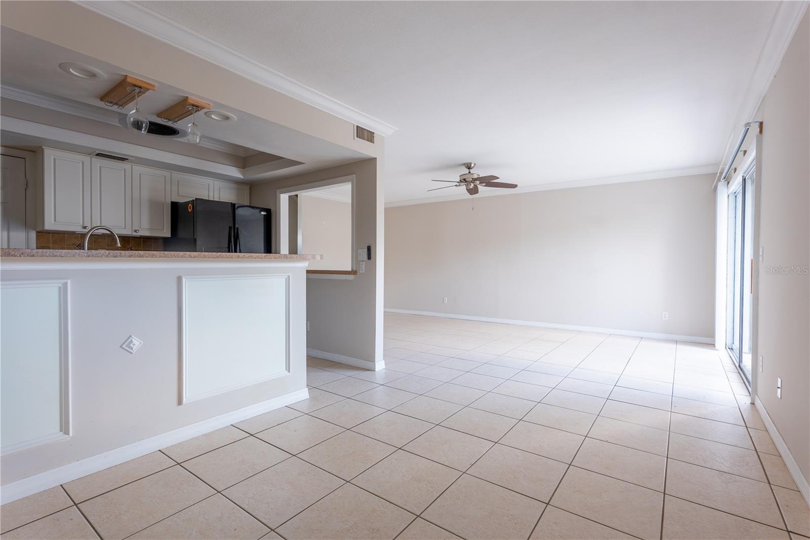 Image 11 of 29 For 6860 Whitman Court 32b