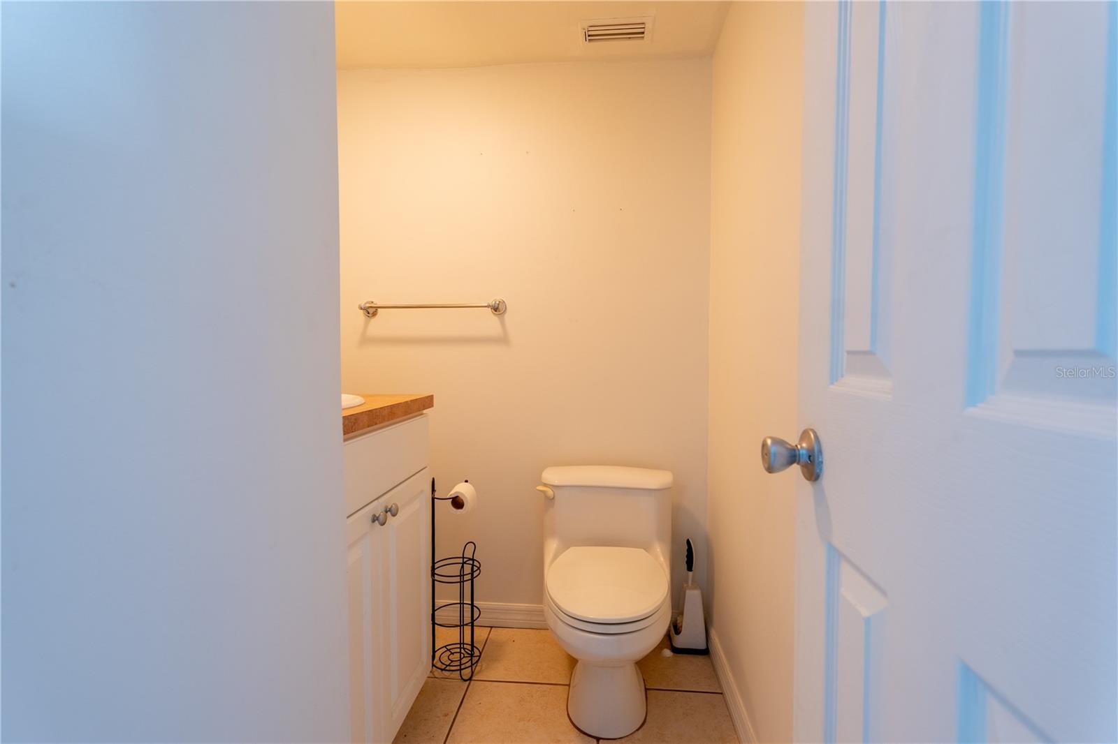 Image 12 of 29 For 6860 Whitman Court 32b