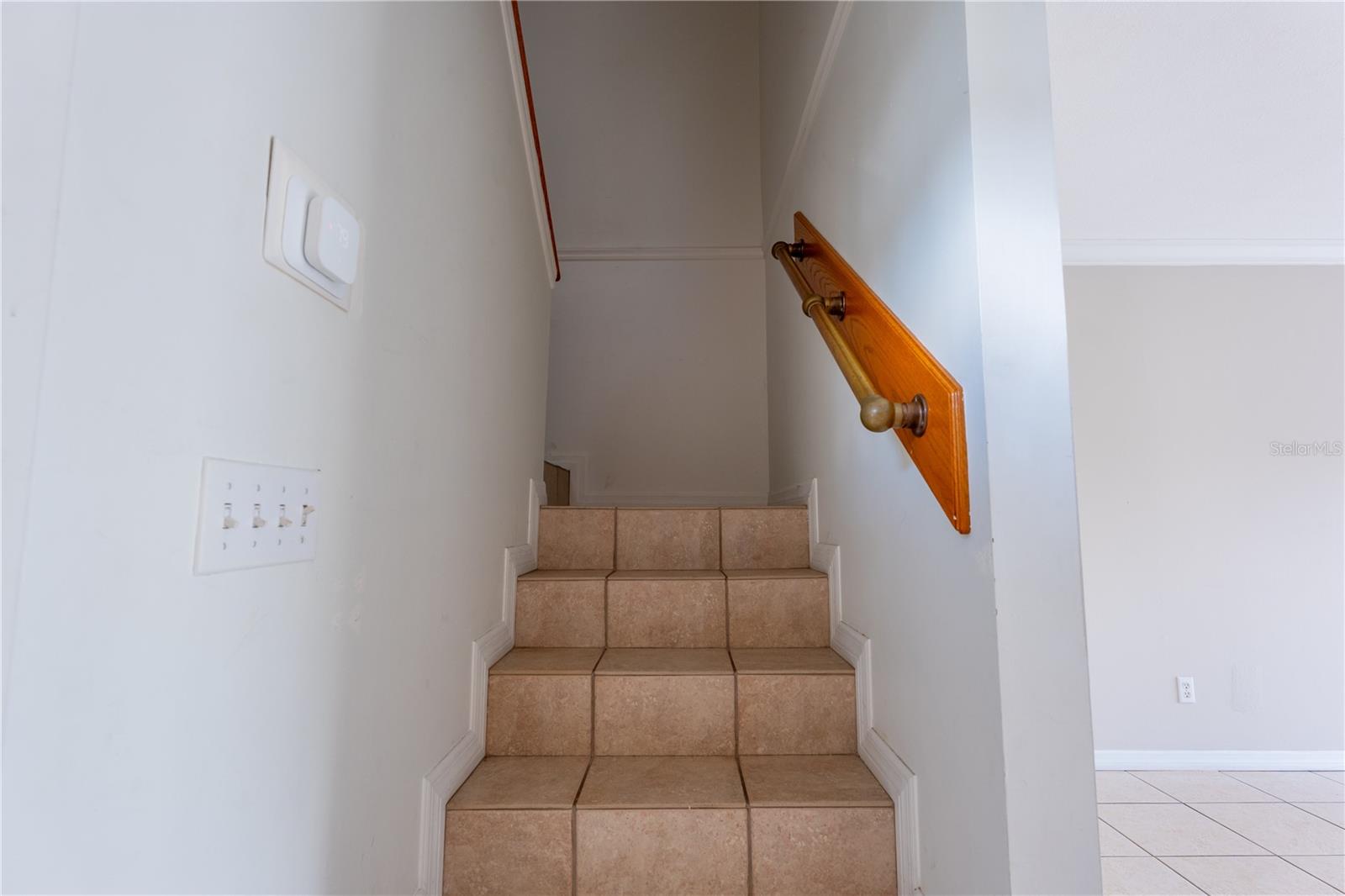 Image 13 of 29 For 6860 Whitman Court 32b