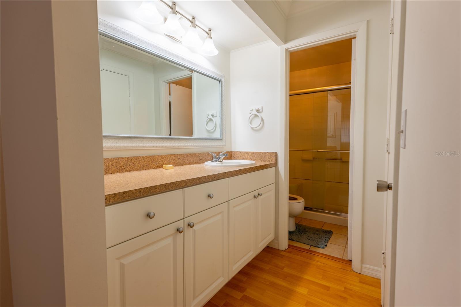 Image 18 of 29 For 6860 Whitman Court 32b