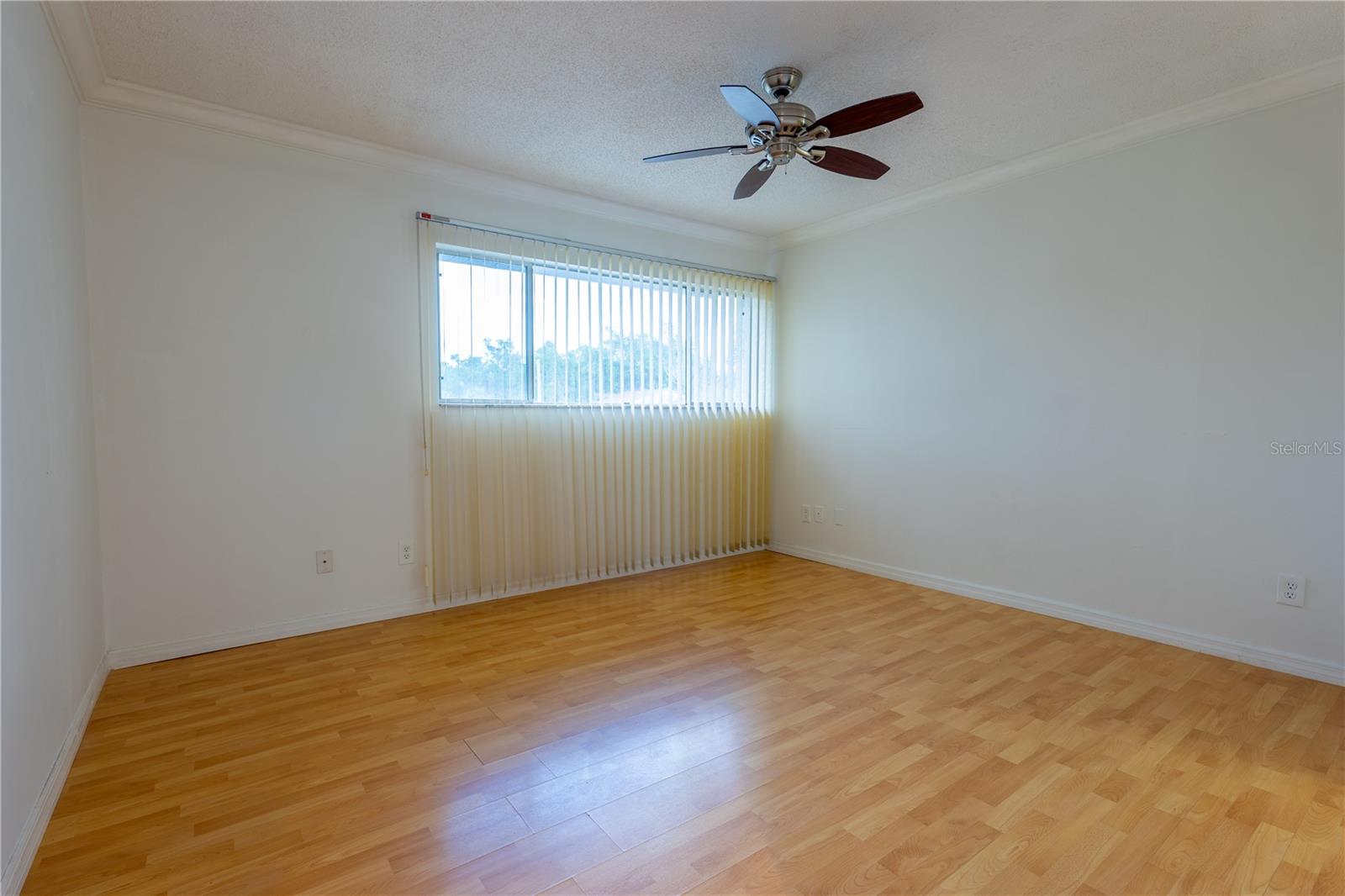 Image 21 of 29 For 6860 Whitman Court 32b