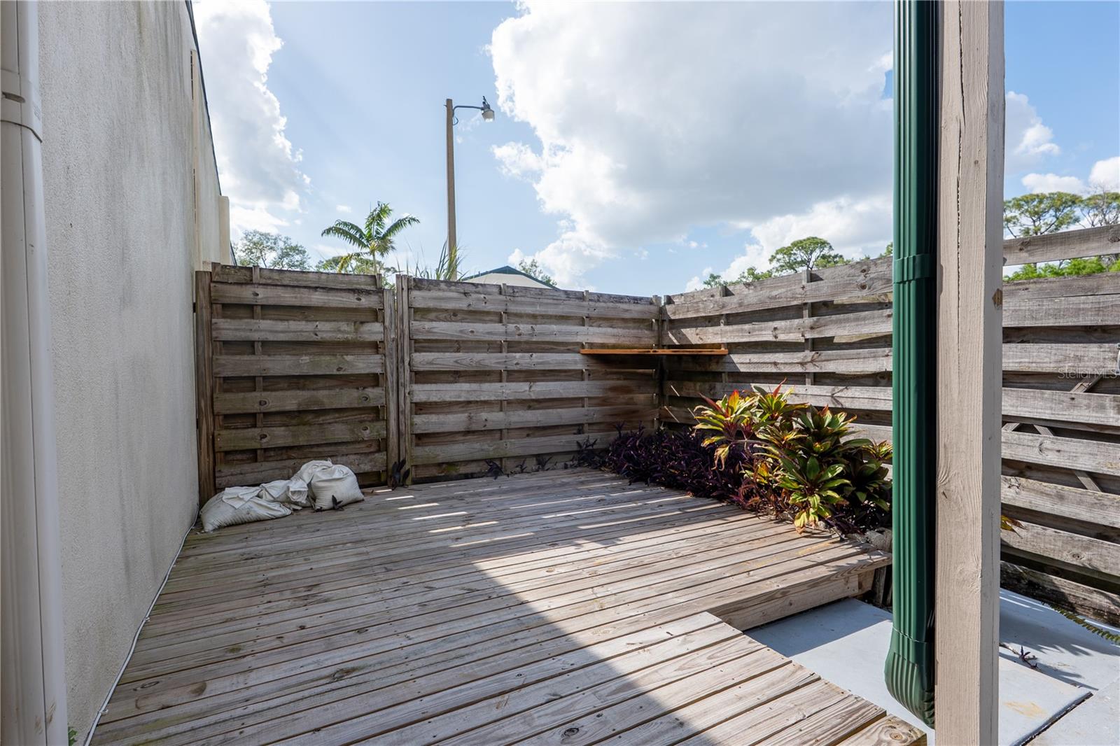 Image 27 of 29 For 6860 Whitman Court 32b