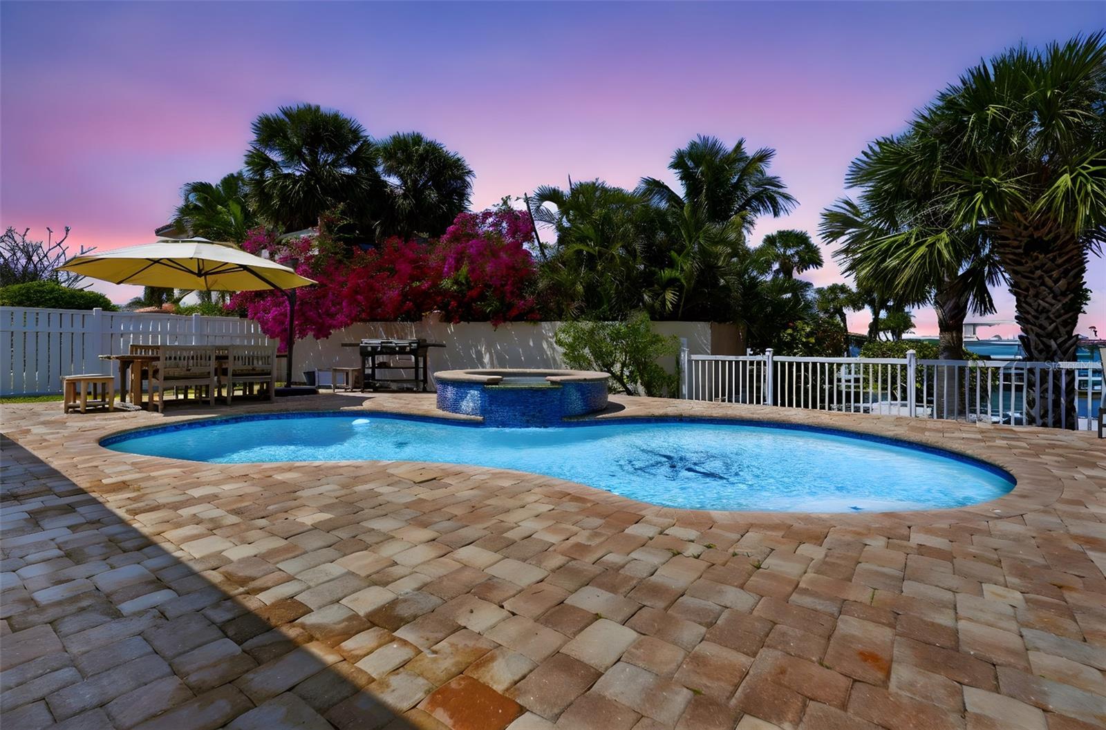 Image 11 of 52 For 711 64th Avenue