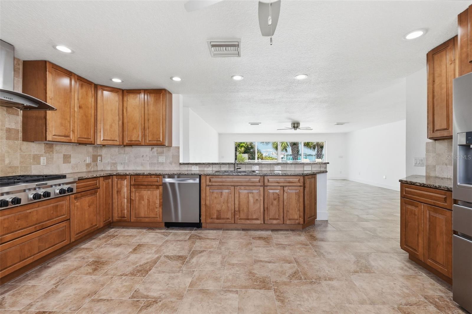 Image 23 of 52 For 711 64th Avenue