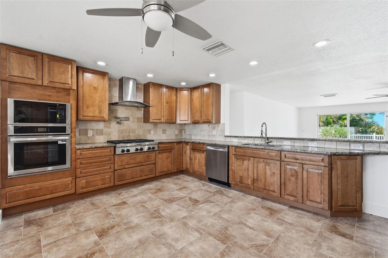 Image 24 of 52 For 711 64th Avenue