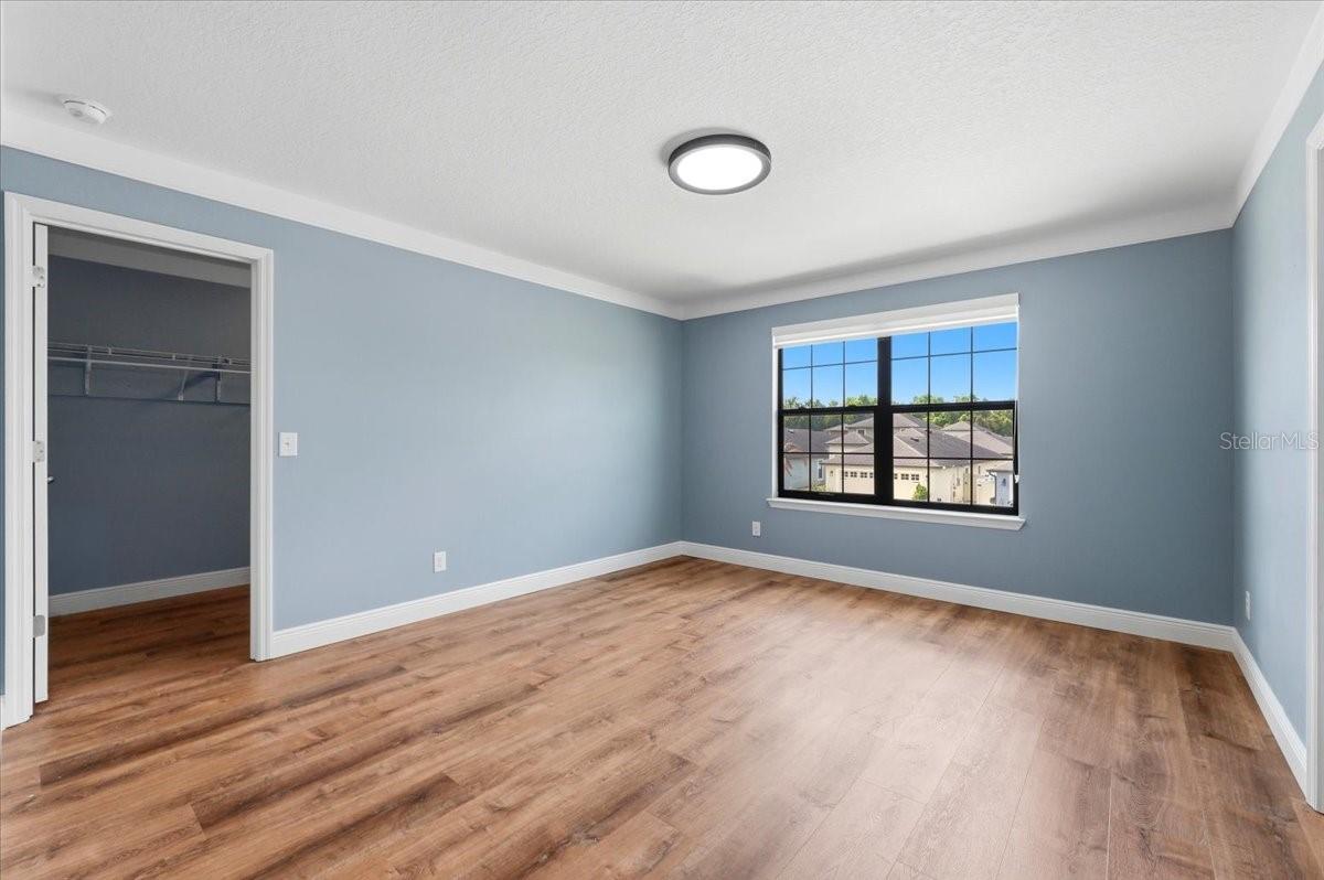 Image 18 of 41 For 6431 Como Place