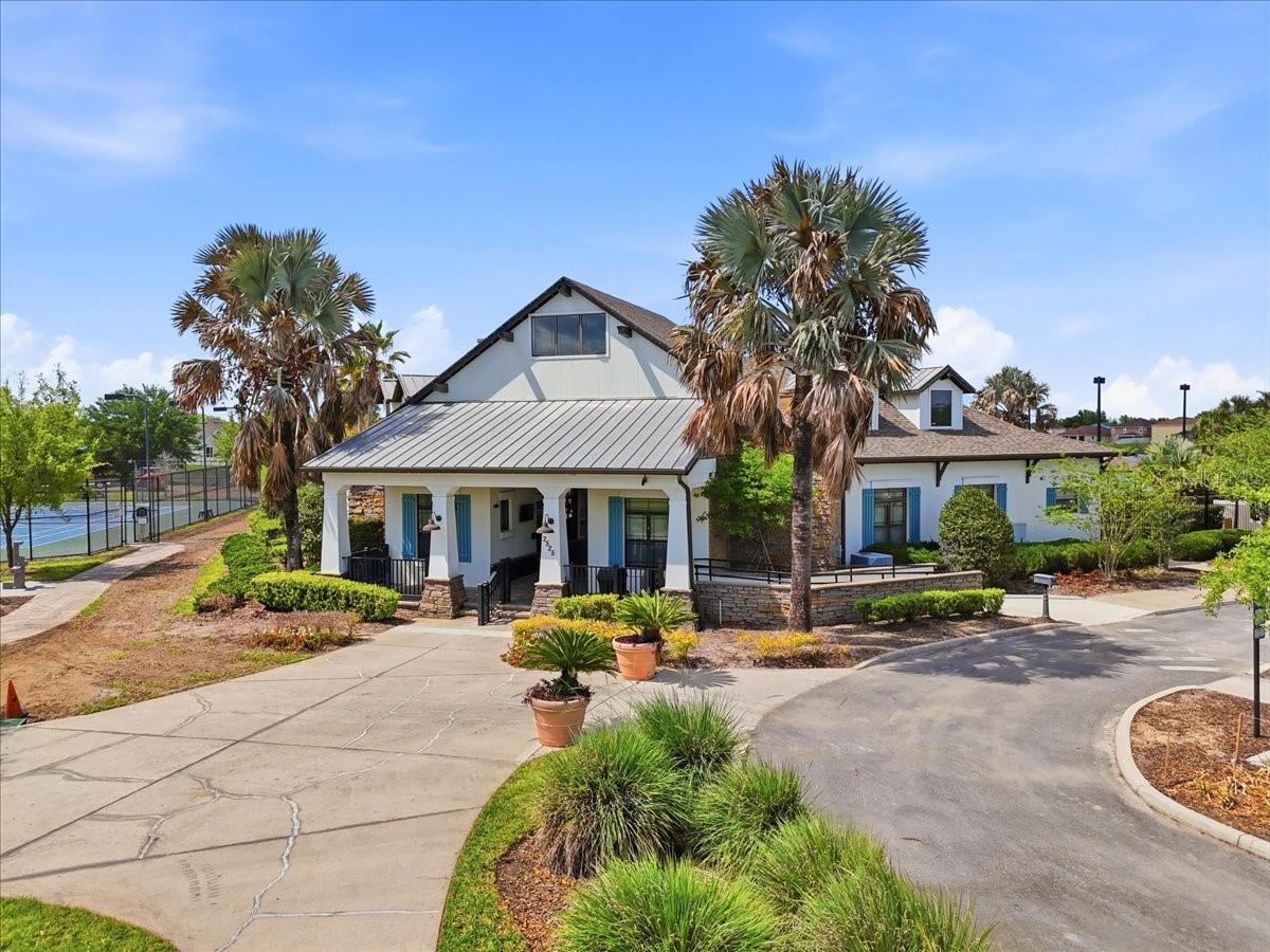 Image 34 of 41 For 6431 Como Place