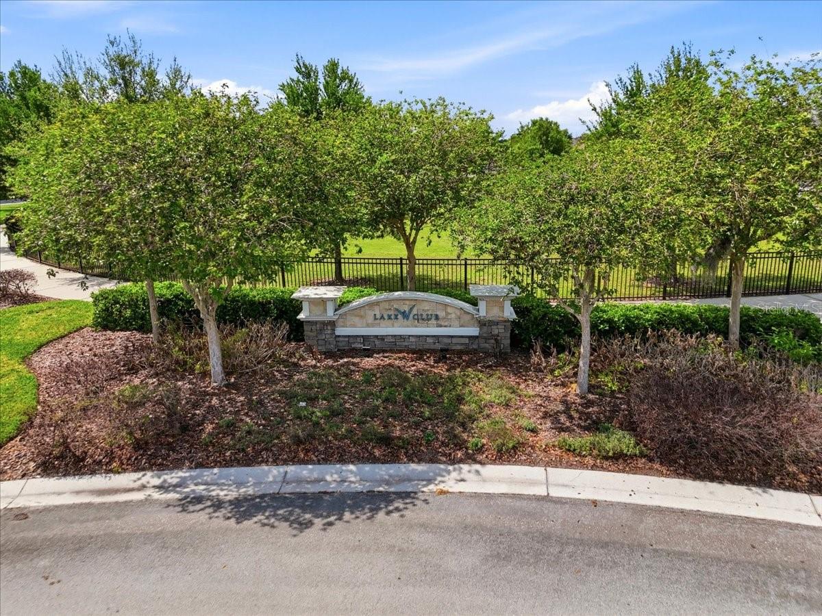 Image 40 of 41 For 6431 Como Place