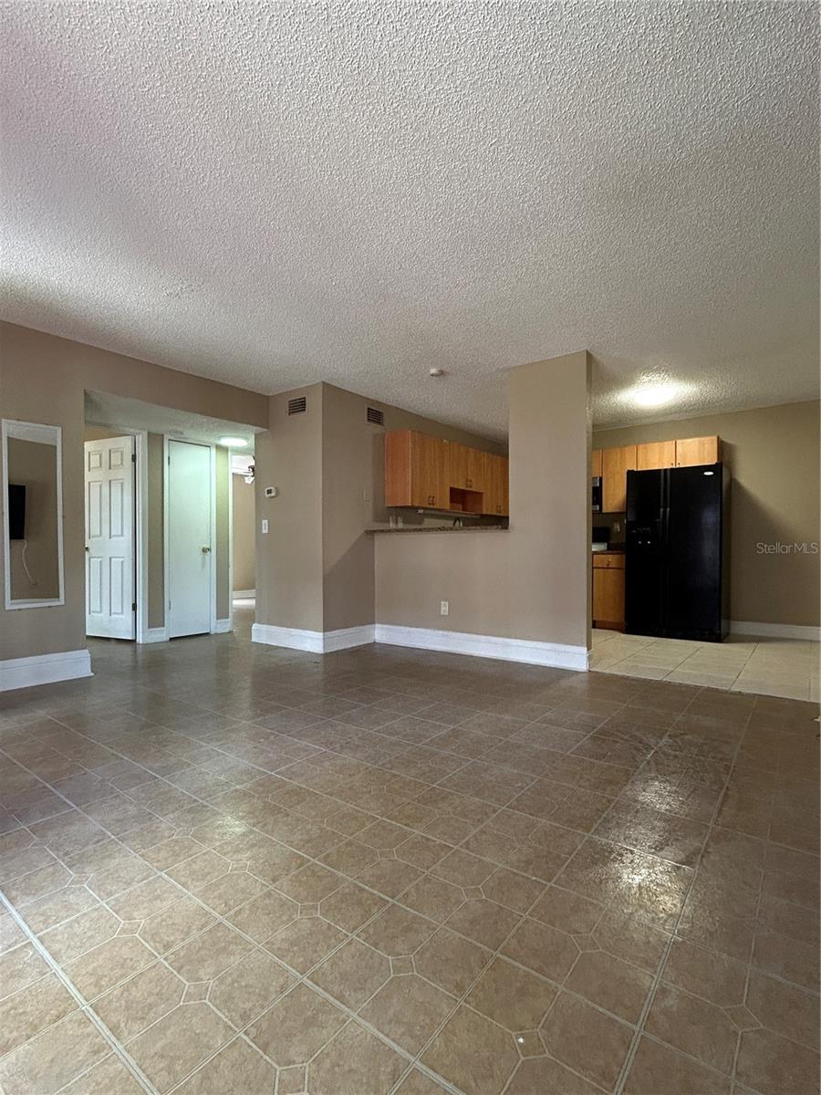 Image 4 of 20 For 21020 Voyager Boulevard 2