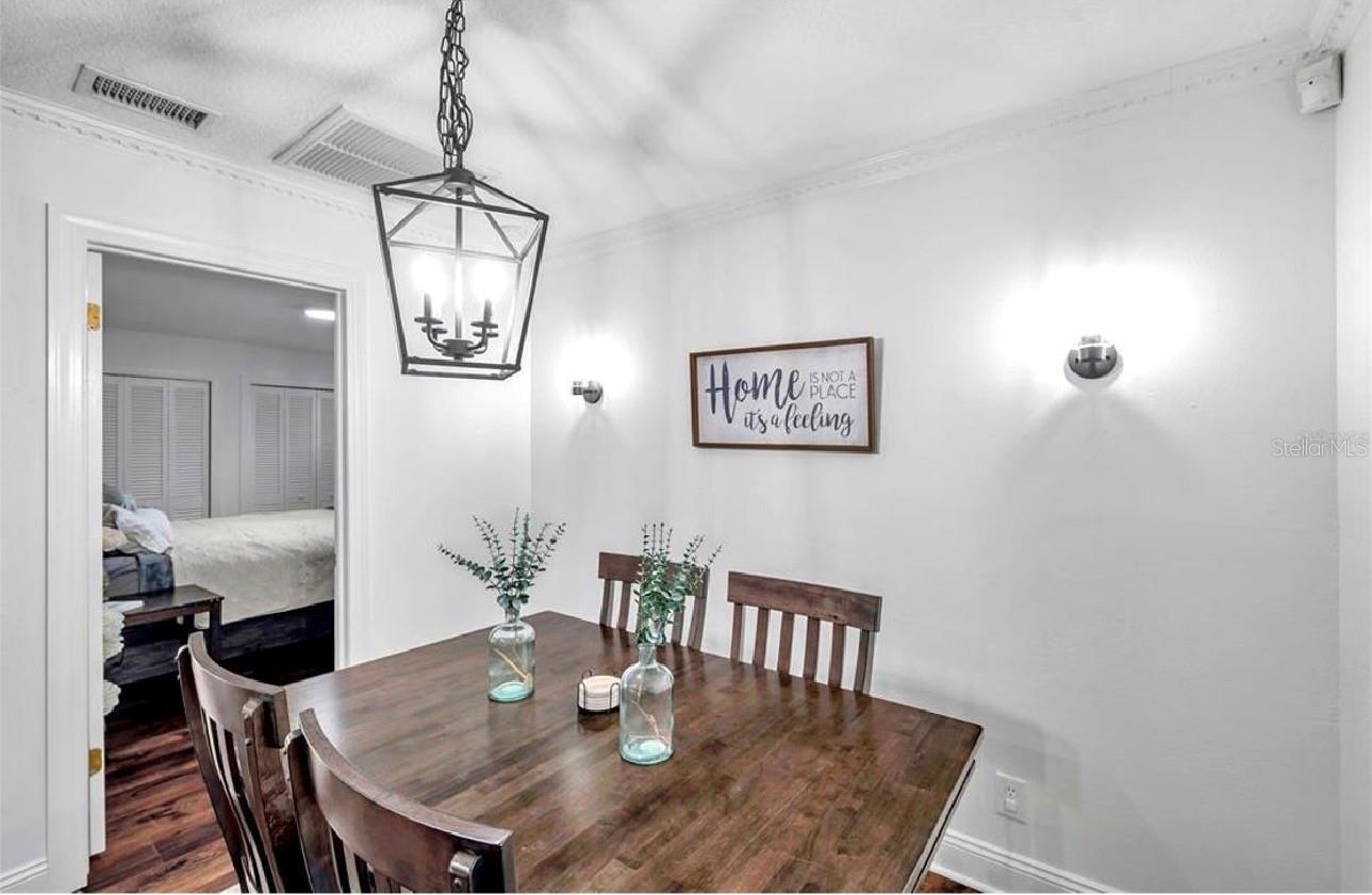 Image 5 of 34 For 2873 Sarah Drive