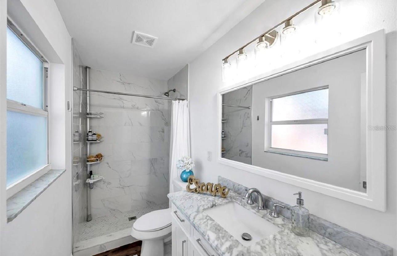 Image 7 of 34 For 2873 Sarah Drive