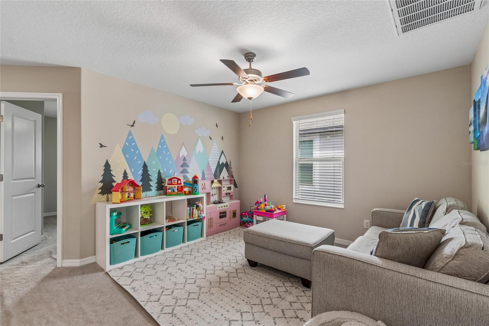 Image 11 of 51 For 8955 Shadyside Lane