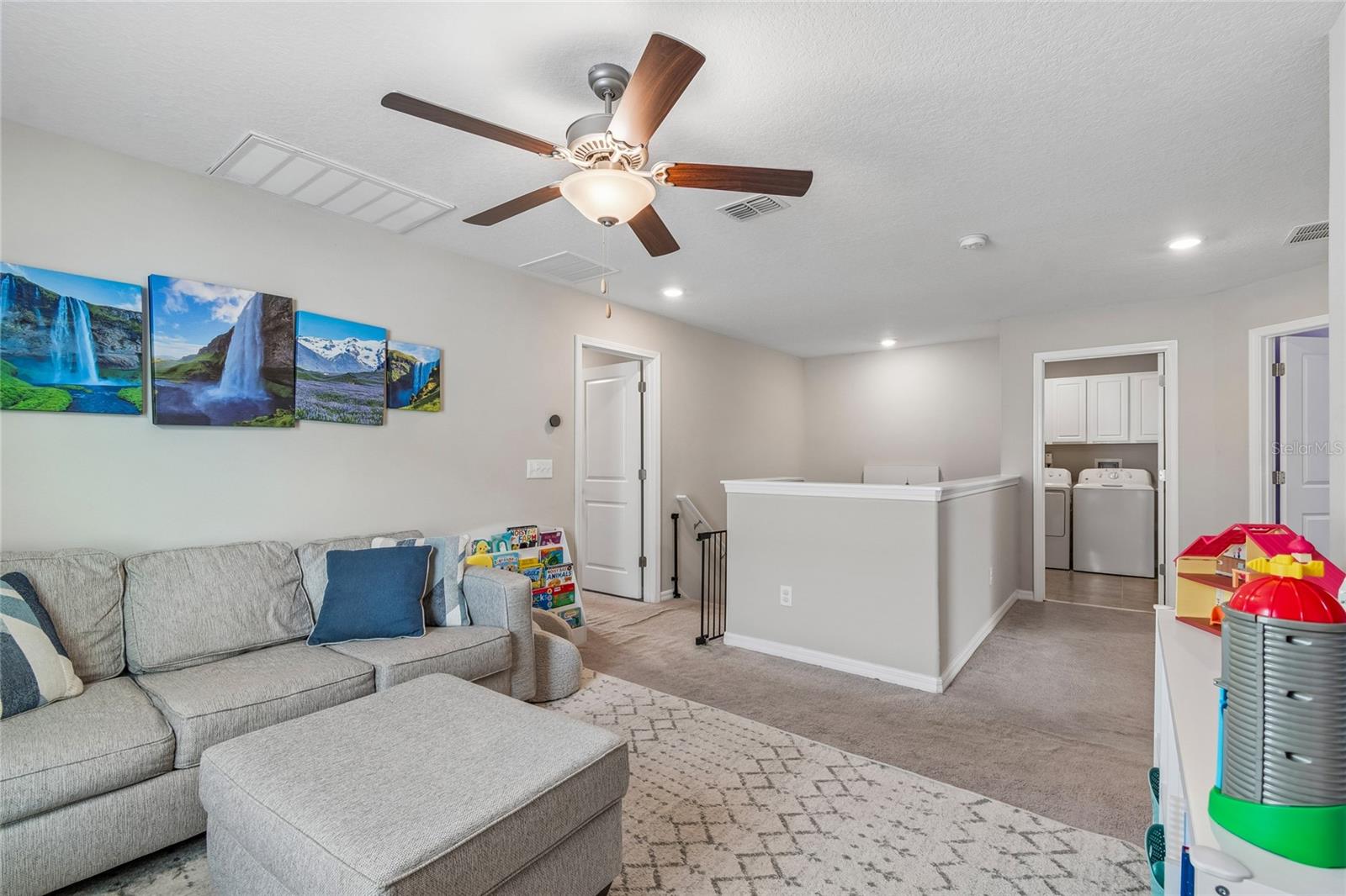 Image 13 of 51 For 8955 Shadyside Lane