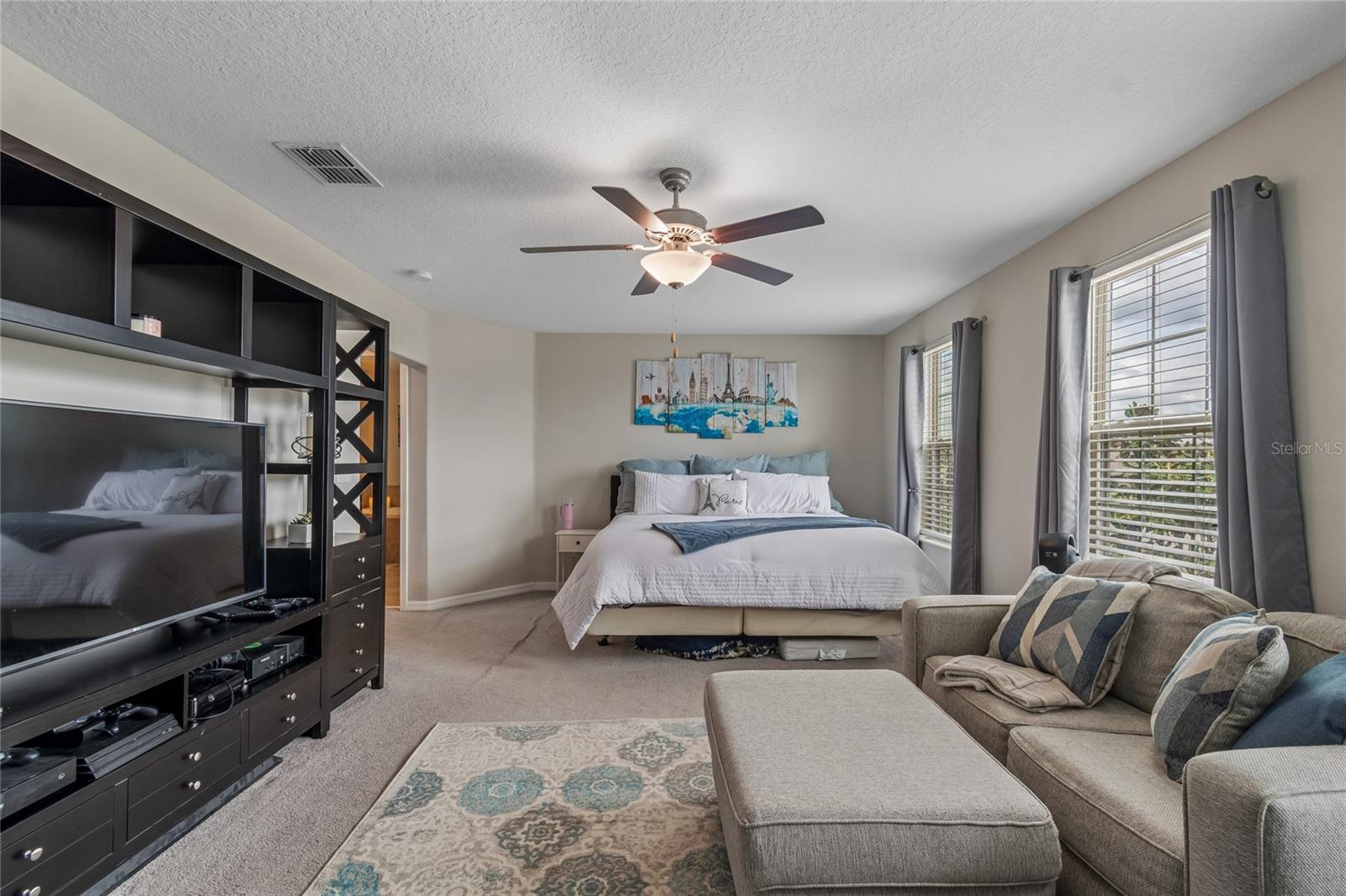 Image 16 of 51 For 8955 Shadyside Lane