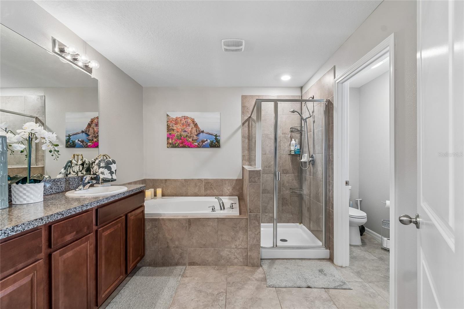 Image 19 of 51 For 8955 Shadyside Lane