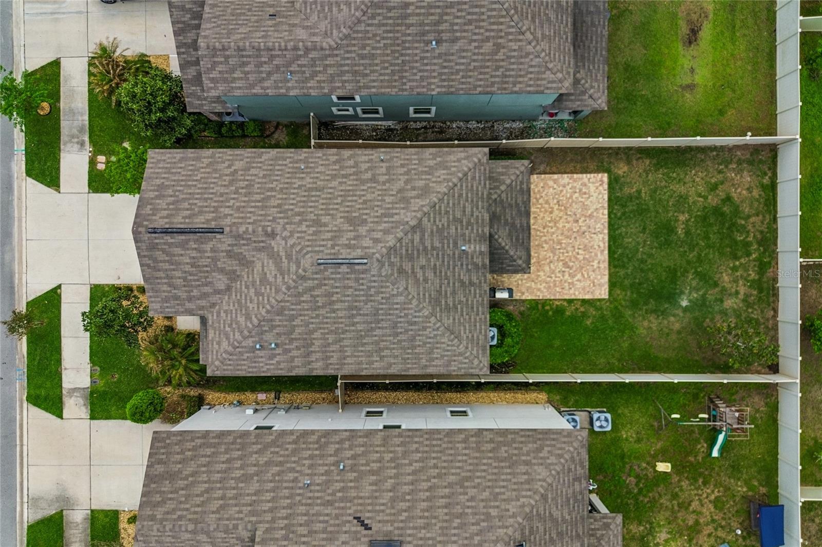 Image 39 of 51 For 8955 Shadyside Lane