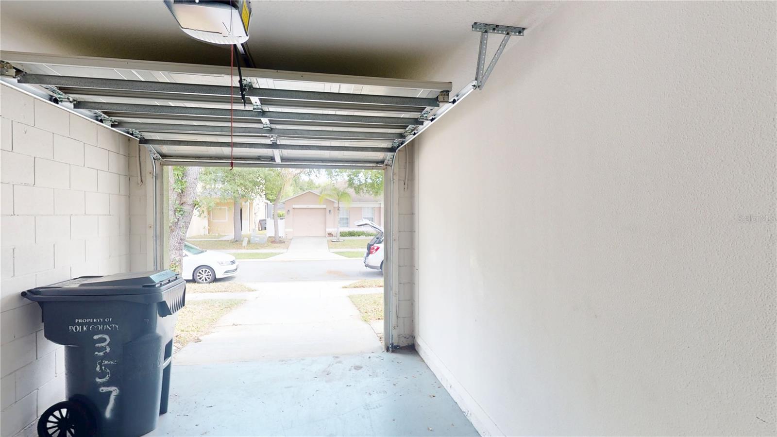 Image 21 of 27 For 357 Earlmont Place