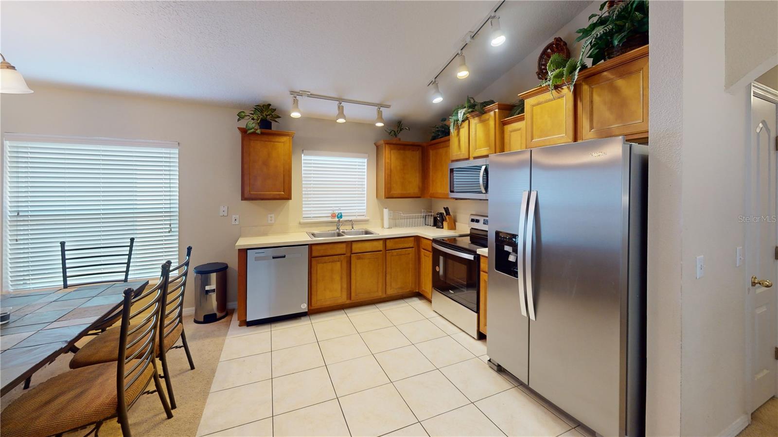 Image 6 of 27 For 357 Earlmont Place