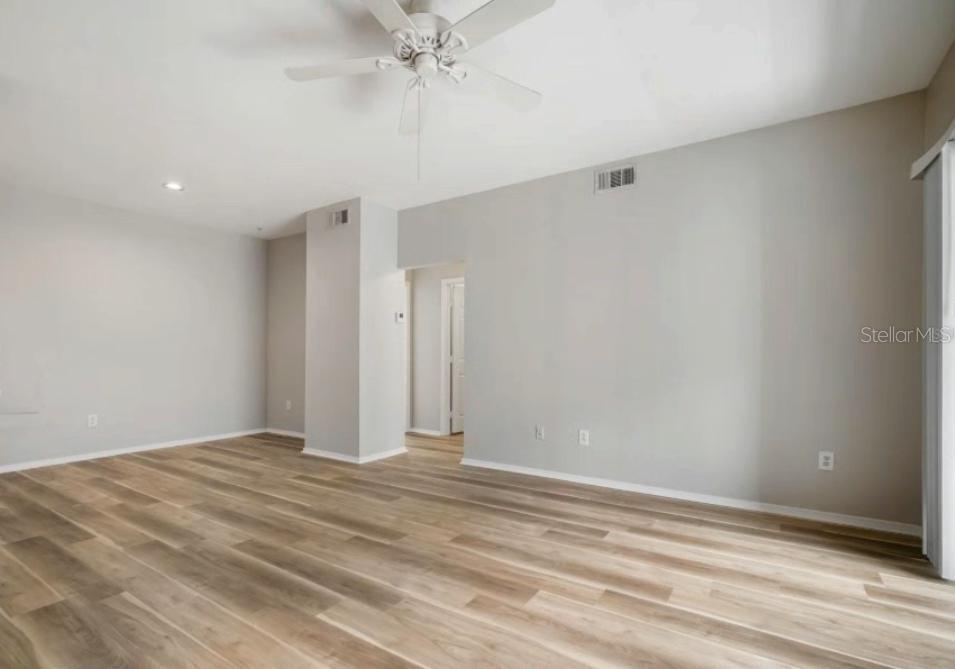 Image 7 of 9 For 13015 Sanctuary Cove Dr  204