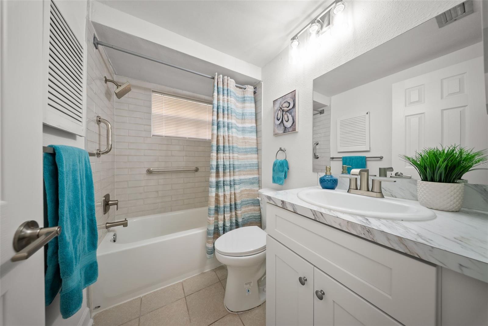 Image 13 of 47 For 4129 Stratford Drive 4129