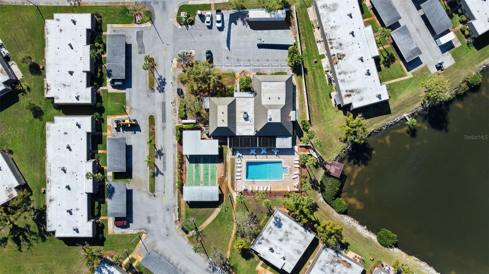 Image 37 of 47 For 4129 Stratford Drive 4129