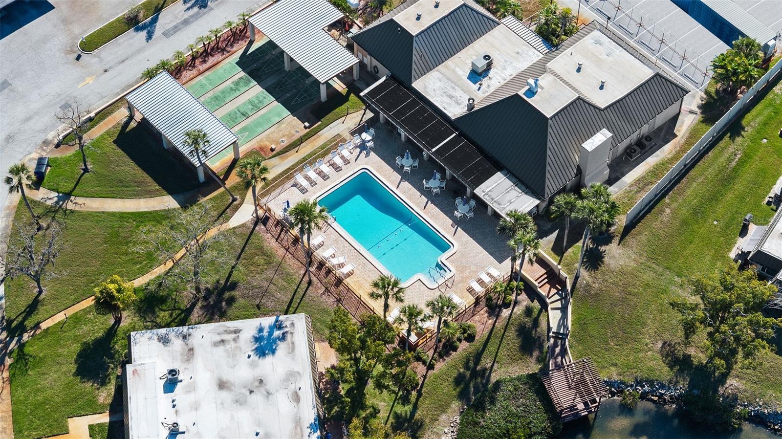 Image 38 of 47 For 4129 Stratford Drive 4129