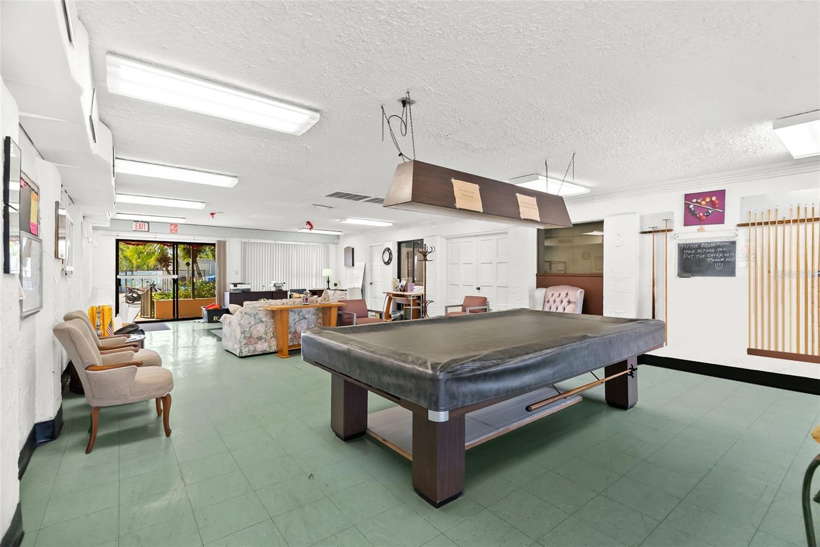 Image 41 of 47 For 4129 Stratford Drive 4129