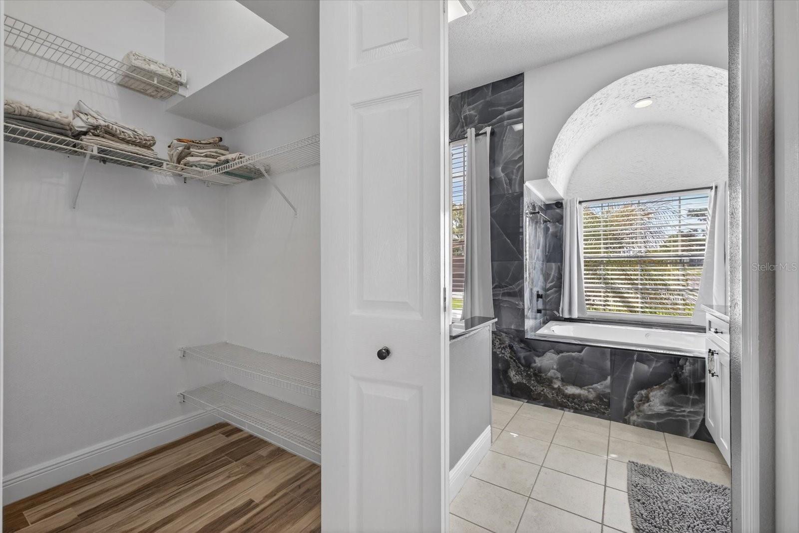 Image 17 of 54 For 4613 Mariner Boulevard