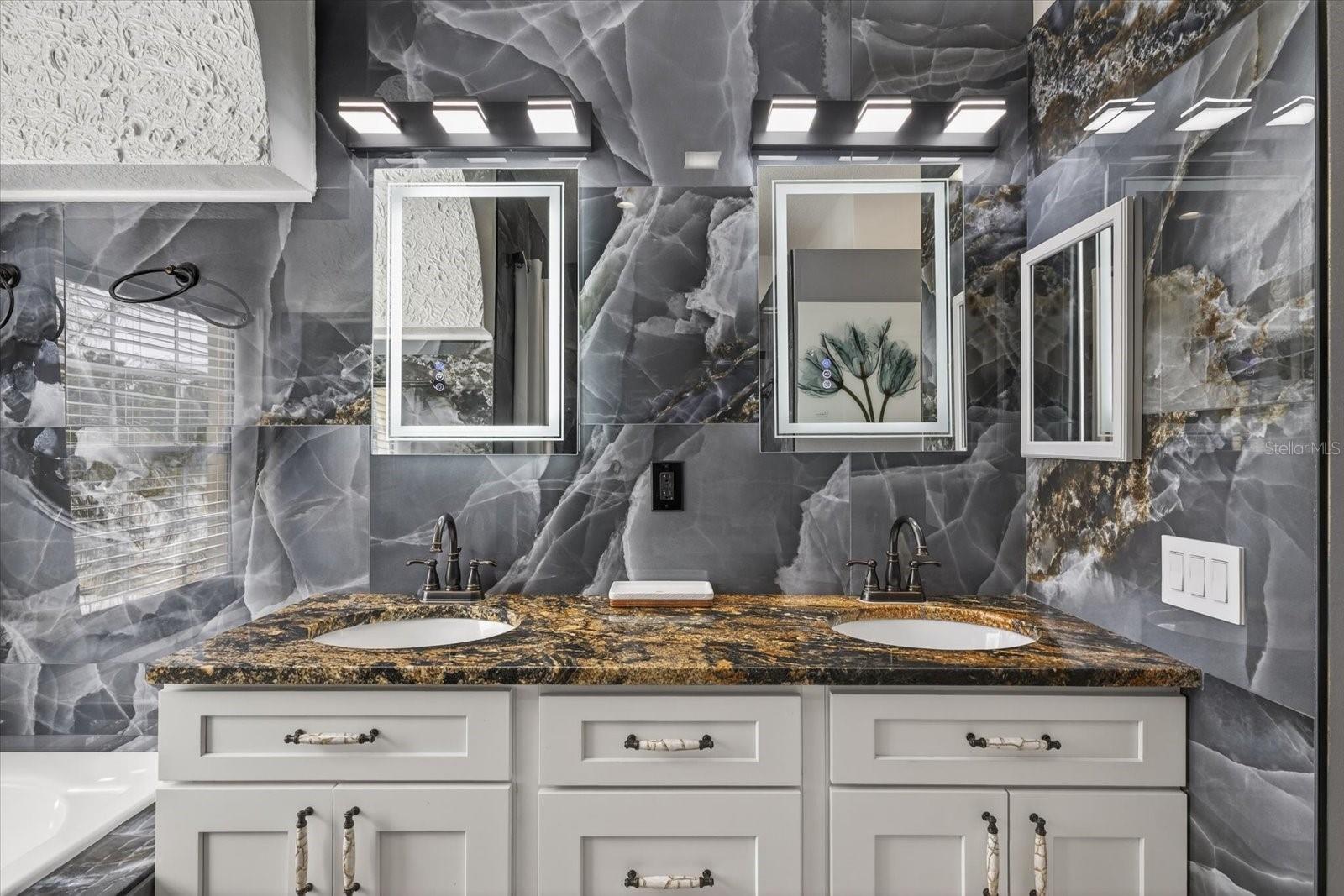 Image 21 of 54 For 4613 Mariner Boulevard