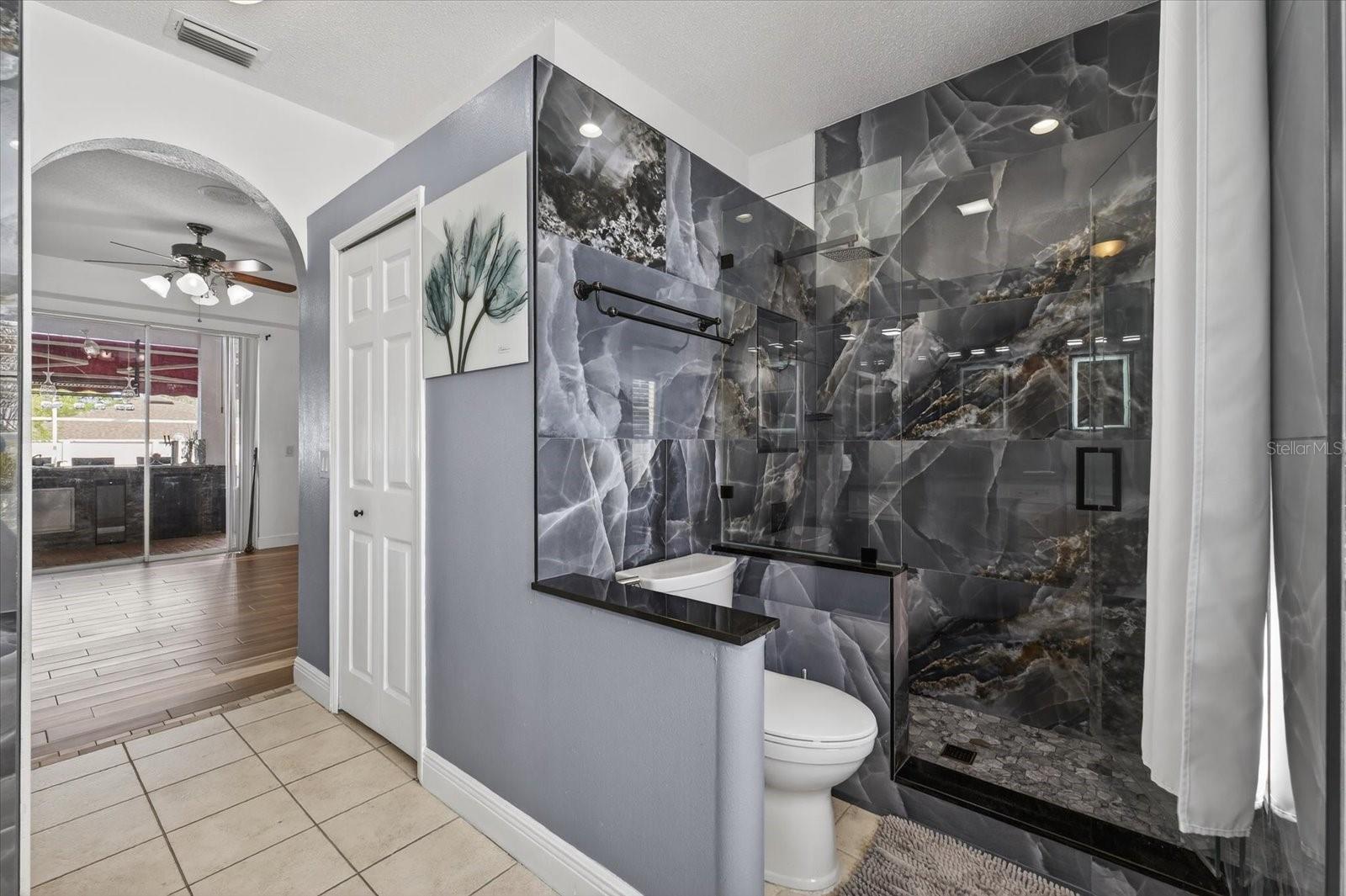 Image 22 of 54 For 4613 Mariner Boulevard