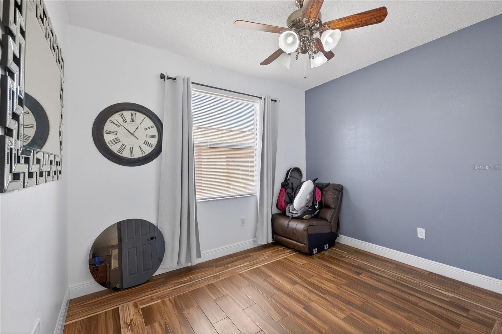 Image 36 of 54 For 4613 Mariner Boulevard