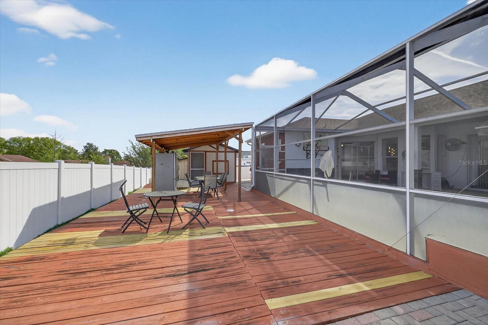 Image 44 of 54 For 4613 Mariner Boulevard