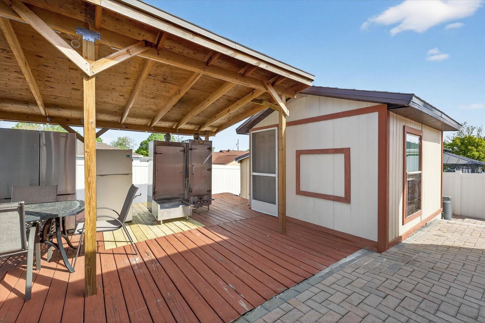 Image 45 of 54 For 4613 Mariner Boulevard