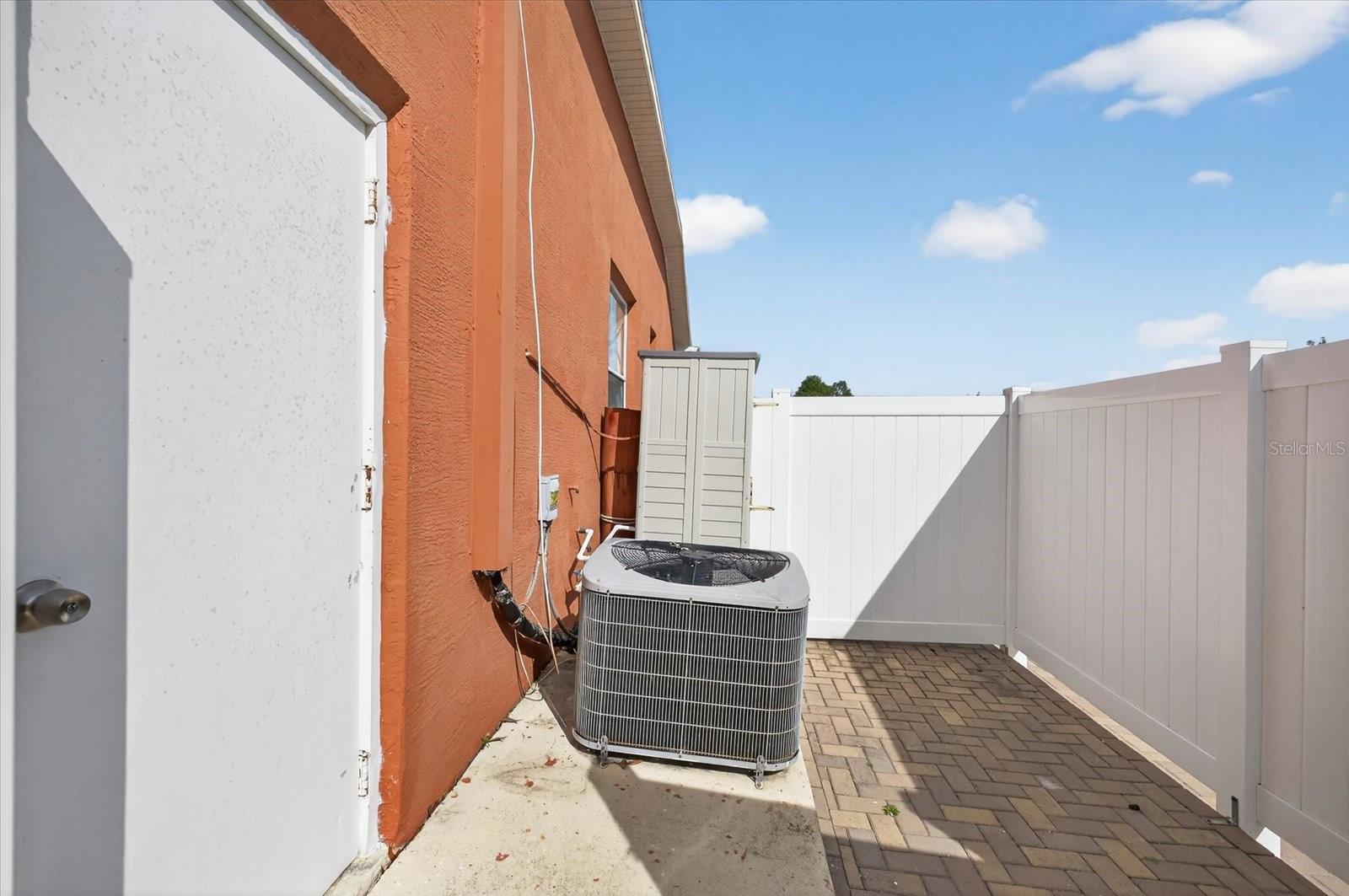 Image 48 of 54 For 4613 Mariner Boulevard