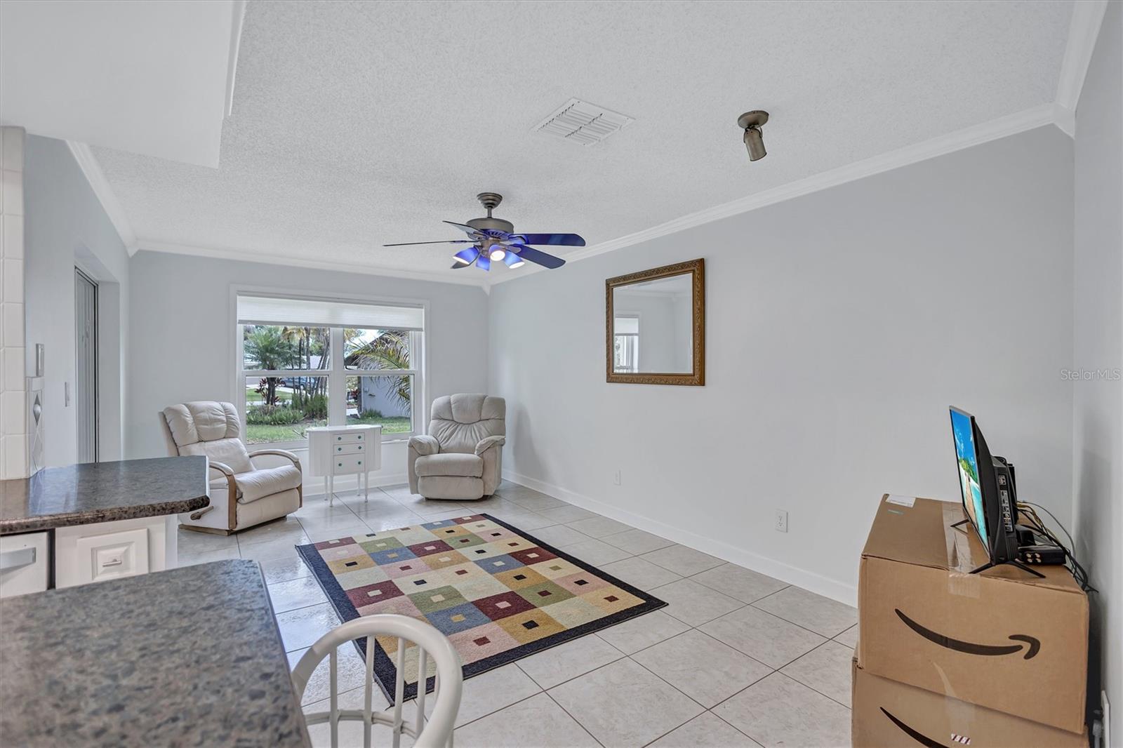 Listing photo id 16 for 1735 Aberdeen Court