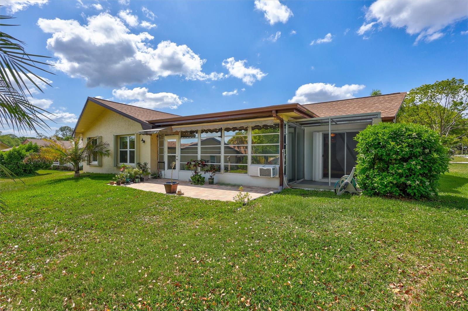 Listing photo id 42 for 1735 Aberdeen Court