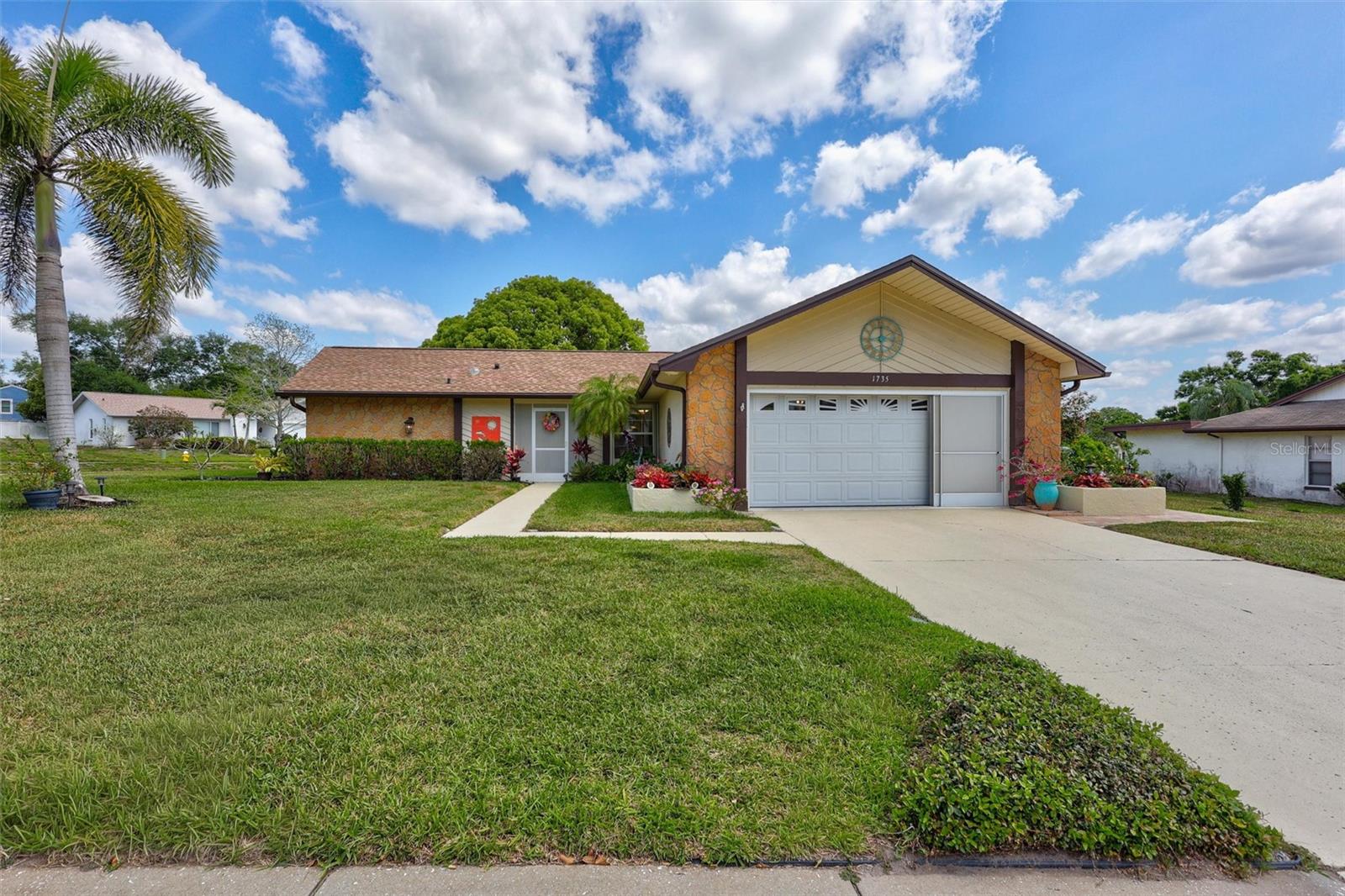 Listing photo id 53 for 1735 Aberdeen Court