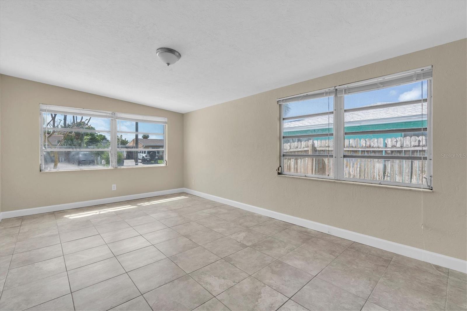 Image 22 of 35 For 333 72nd Avenue