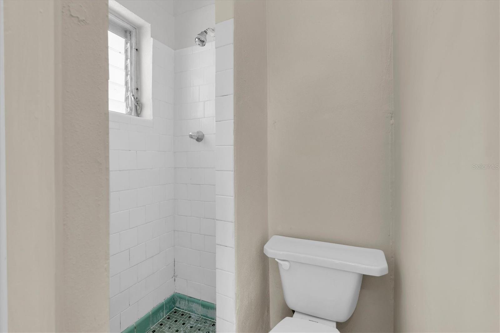 Image 25 of 35 For 333 72nd Avenue