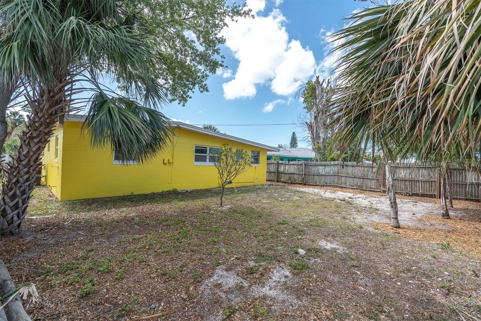 Image 28 of 35 For 333 72nd Avenue