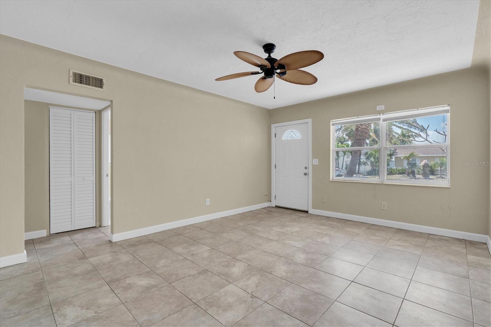 Image 5 of 35 For 333 72nd Avenue