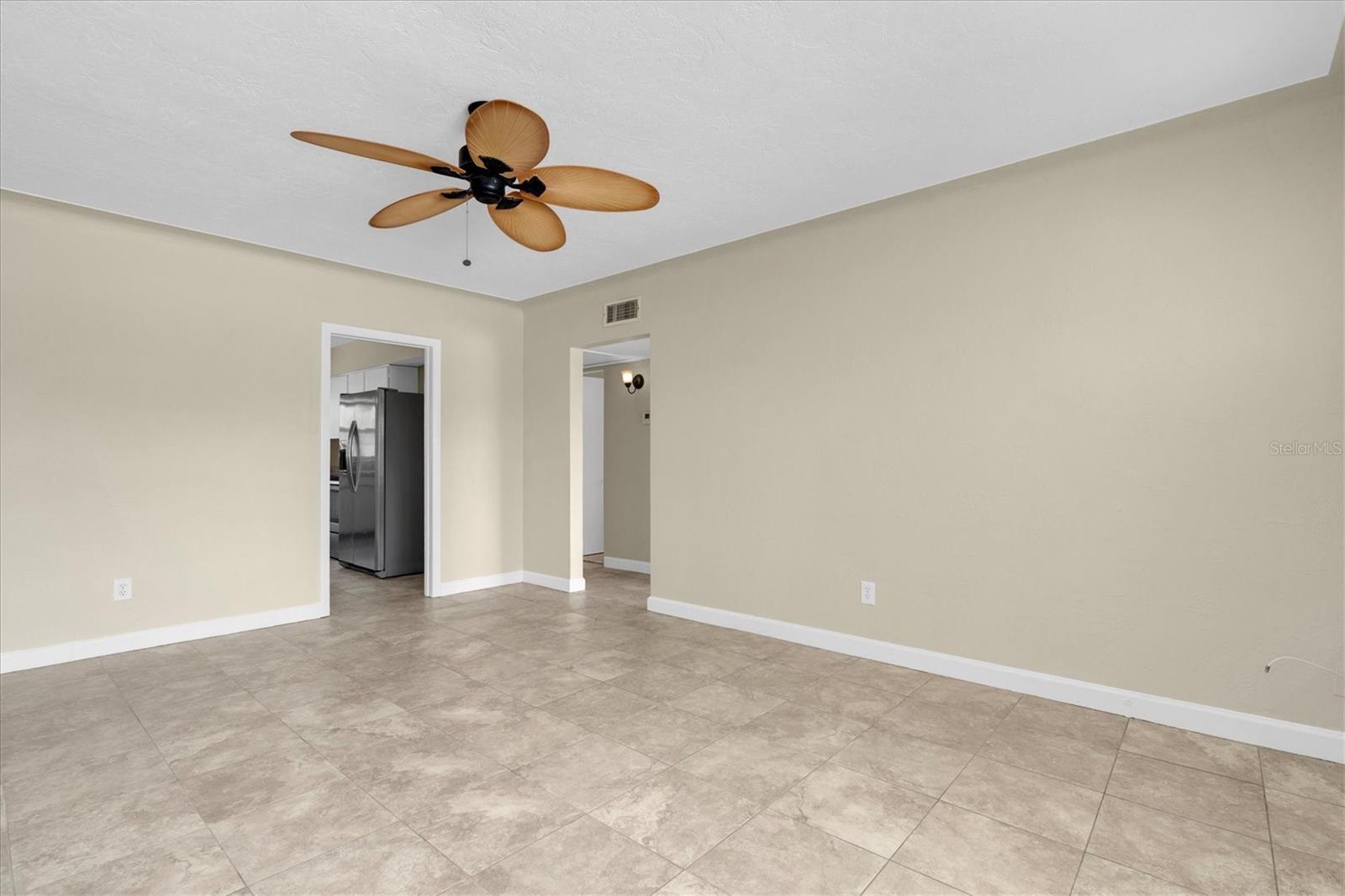 Image 6 of 35 For 333 72nd Avenue