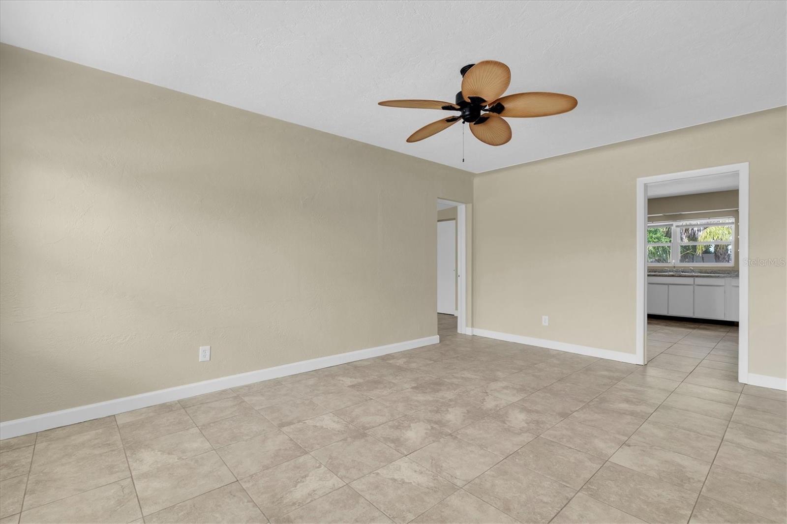 Image 7 of 35 For 333 72nd Avenue