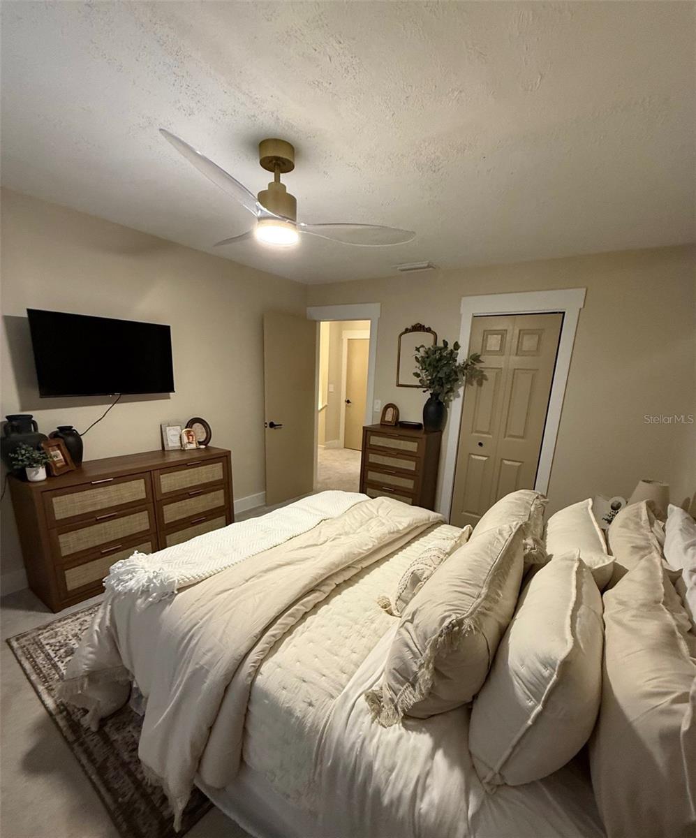 Image 12 of 29 For 6206 Greenleaf Lane