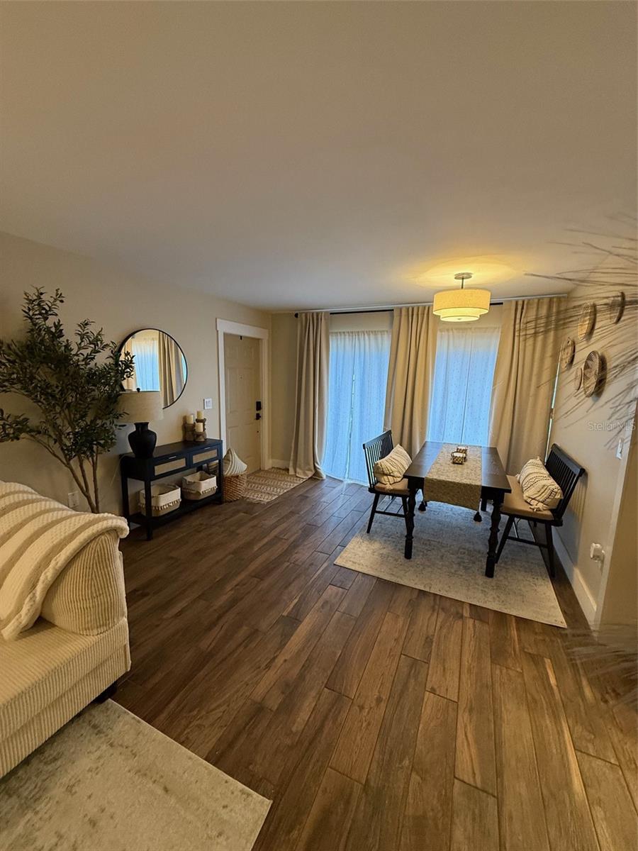 Image 19 of 29 For 6206 Greenleaf Lane